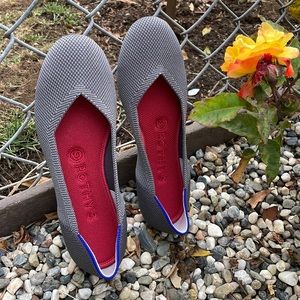 Brand new never been worn grey Rothy’s